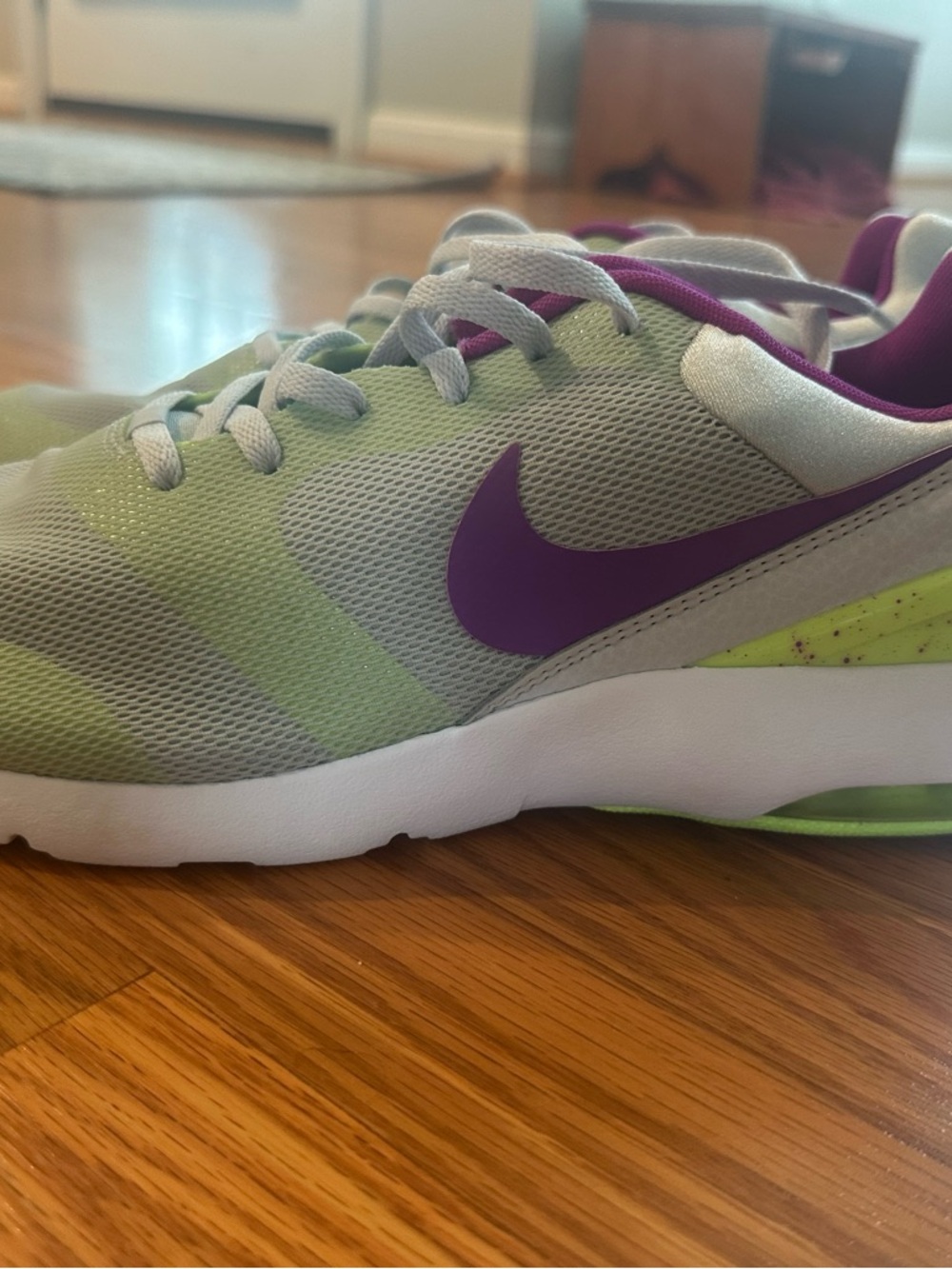 Nike Light Gray & Lime Mesh Running Shoe with Purple Swoosh